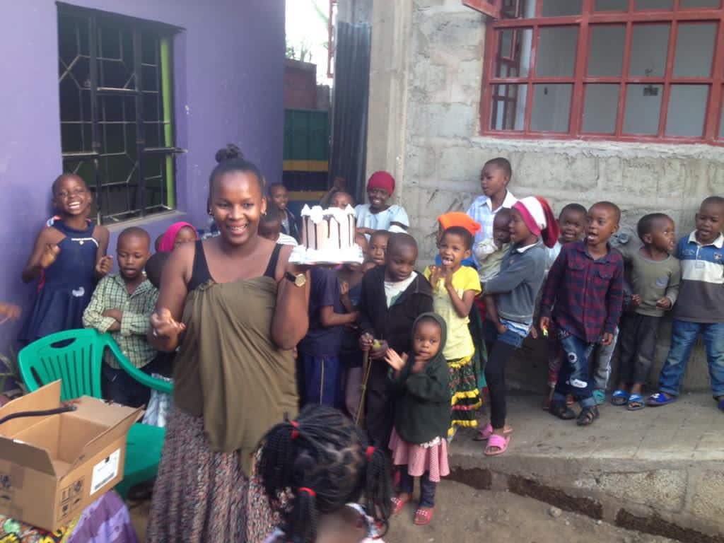 Annie and childrens jitambue kwanza